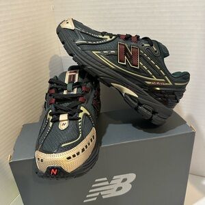 New Balance Black and Gold Athletic